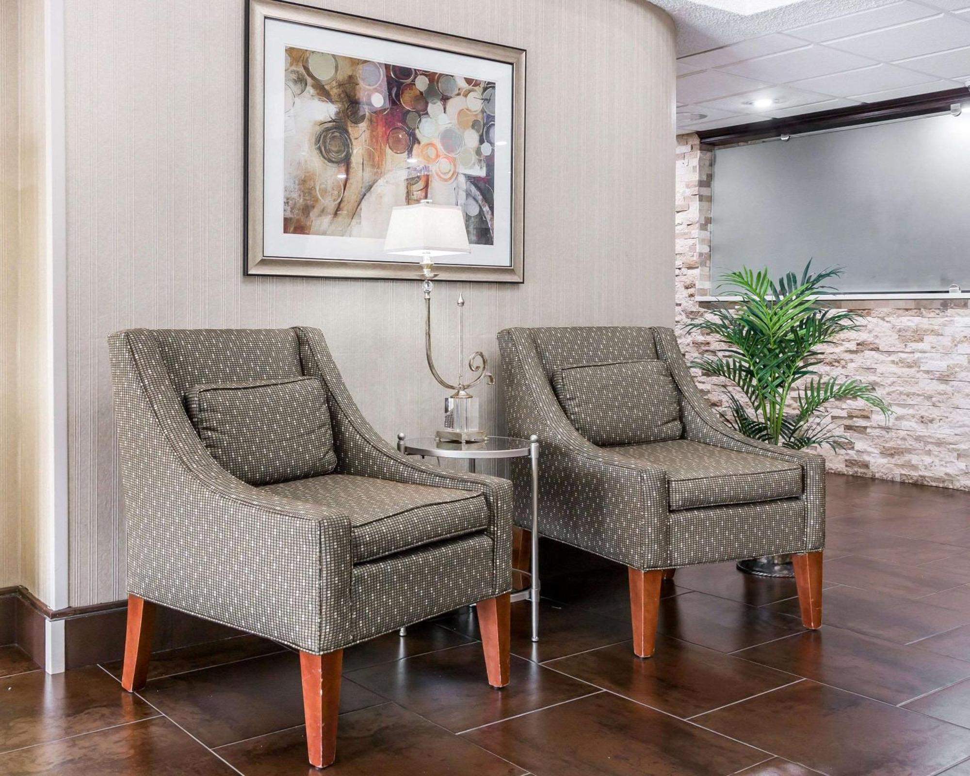 Comfort Inn Metro Airport Romulus Exterior foto